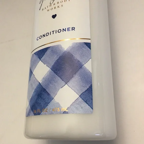 Bath & Body Works Gingham Shampoo + Conditioner Set
